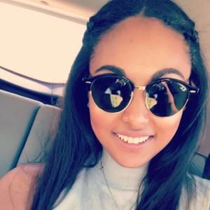 Meet your Posher, Emily